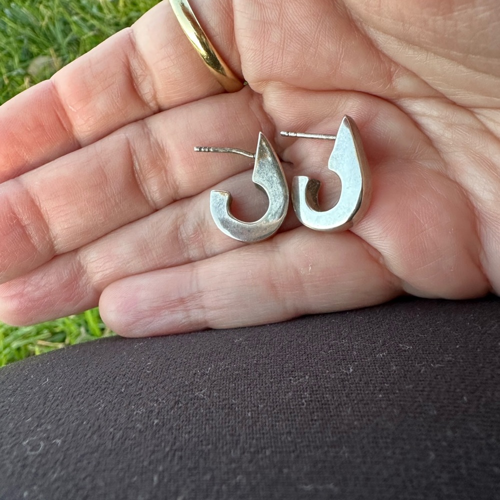 Modernist Silver vintage earrings, with beautiful patina